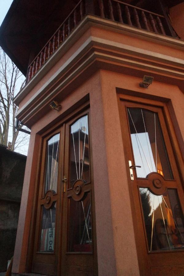 Apartamento Luxury House In Heart Of Old Town Bascarsija SJJ Exterior foto
